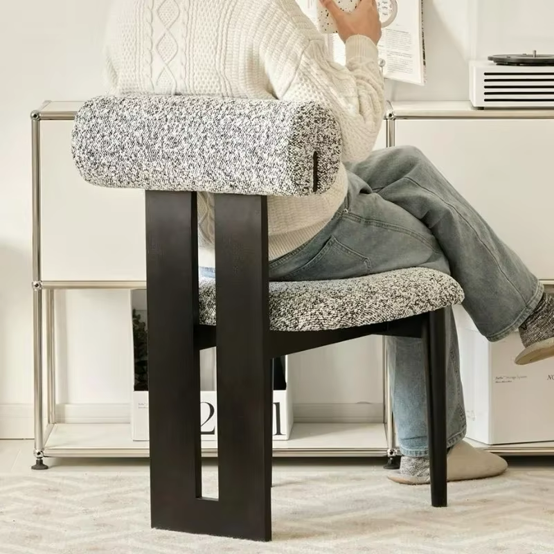 The Helio Mid Century Chair