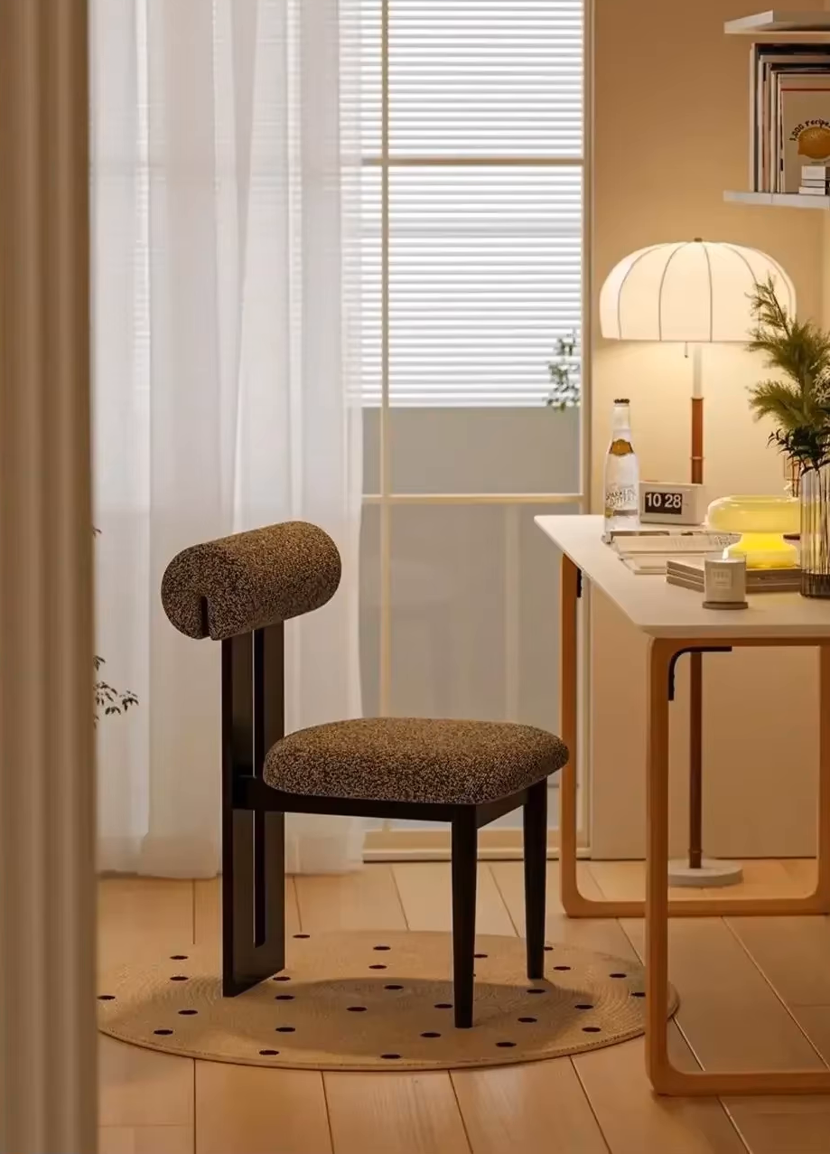 The Helio Mid Century Chair