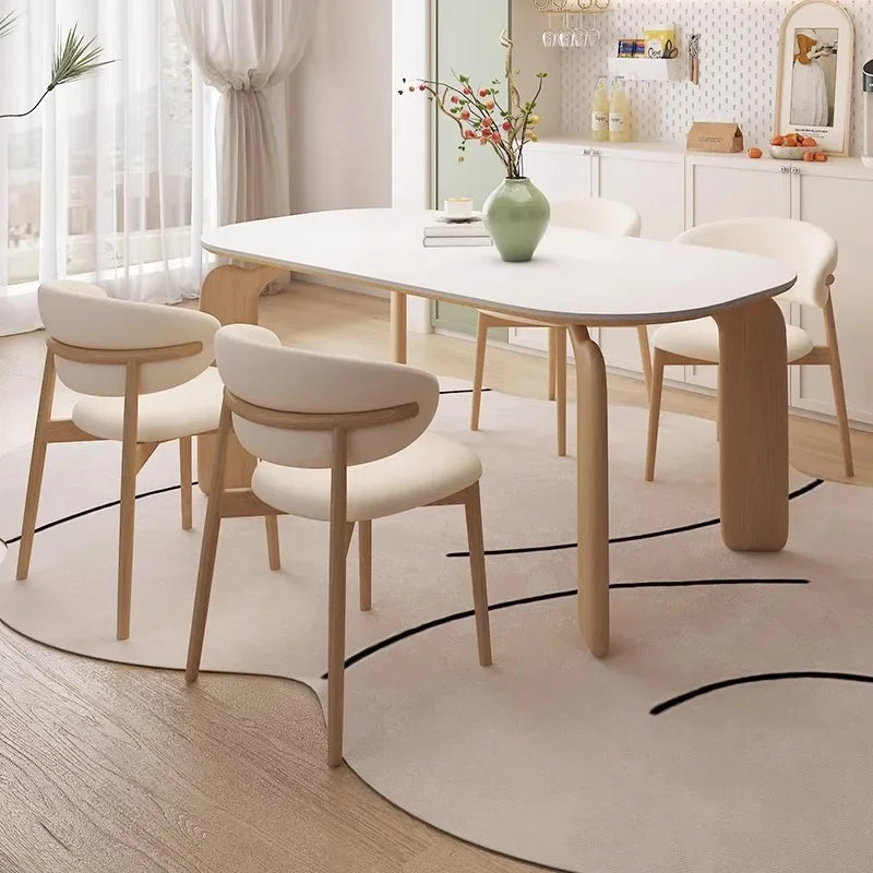 The Modernista Mid Century Chair