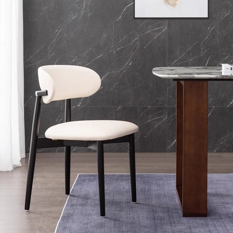 The Modernista Mid Century Chair