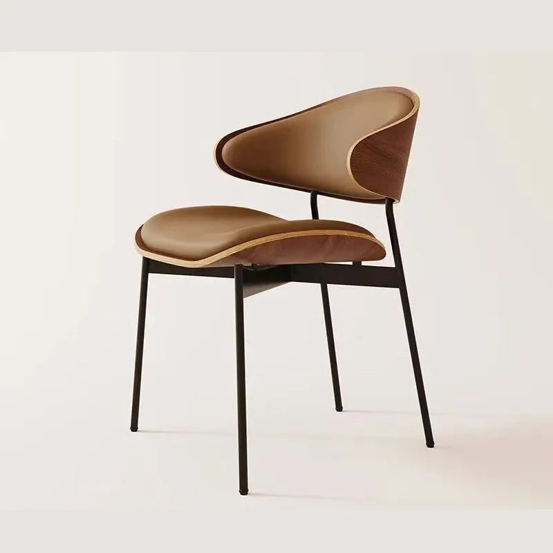 The Avanto Mid Century Chair